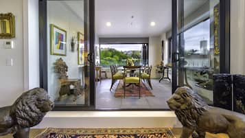 Penthouse Panorama | Ruang makan