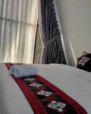 Luxury Double or Twin Room | In-room safe, iron/ironing board, free WiFi - Dream Hill Villa Burtelege Takengon (Takengon)