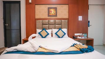 Deluxe Room | Free WiFi, bed sheets