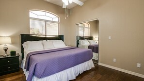 Studio (4 Bedrooms) - Fabulous 4-bdrm W/breathtaking Views & Pool! (Fountain Hills)