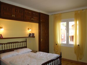 3 bedrooms, iron/ironing board, WiFi, bed sheets - House with private pool in L'escala, Costa Brava-HUTG-047886 (l'Escala)