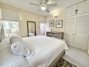 3 Schlafzimmer, Schreibtisch, Bügeleisen/Bügelbrett, WLAN