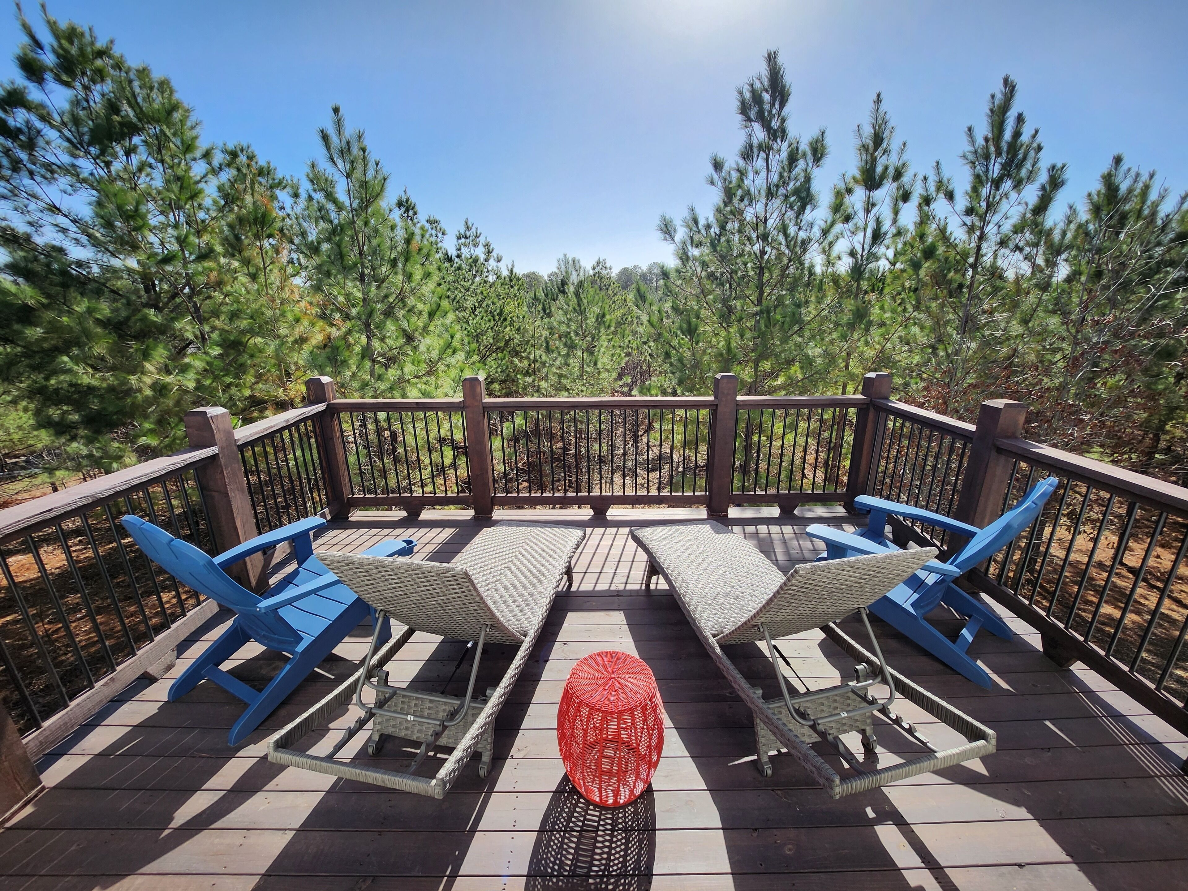 "The balcony" - enjoy the sunrise, soak in some Vitamin D and stargaze