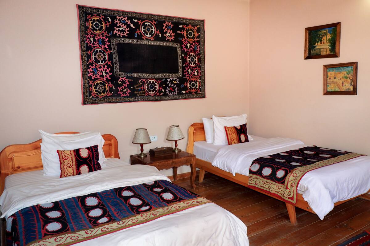 Standard Twin Room