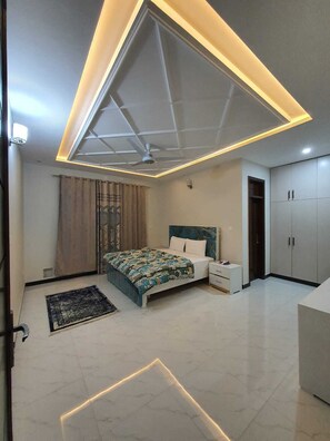 Executive Room - Roomph Transit Guest House (Islamabad)