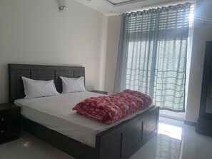 Free WiFi - Roomph Transit Guest House (Islamabad)
