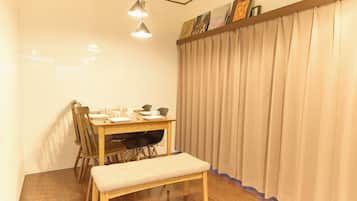 Room | Private kitchen | Stovetop, electric kettle