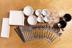 Room | Private kitchen | Stovetop, electric kettle