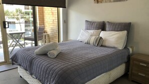 2 dormitorios, tabla de planchar con plancha, wifi y ropa de cama