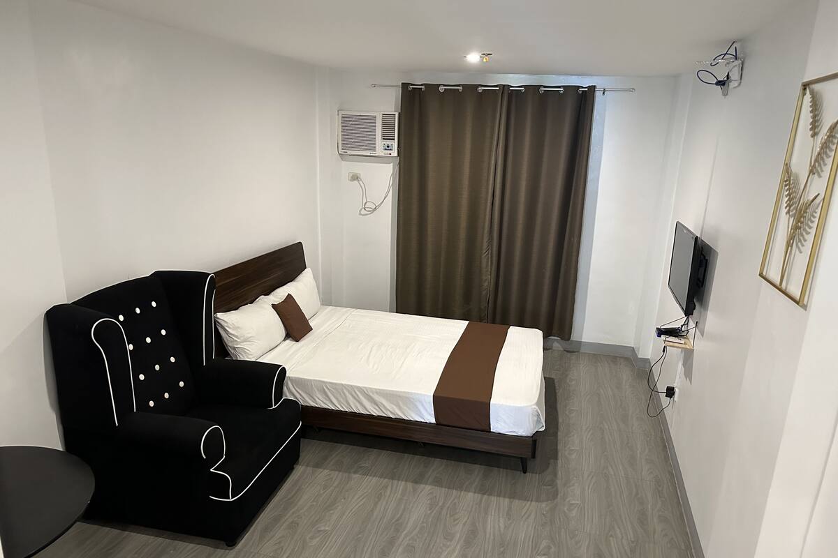Deluxe-studiosuite - 1 queensize-seng | Gratis Wi-Fi, sengetøj