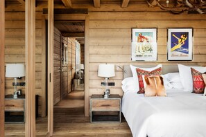 Free minibar items, in-room safe, blackout curtains, iron/ironing board - El Lodge Ski and Spa (Monachil)
