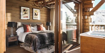 Free minibar items, in-room safe, blackout drapes, iron/ironing board