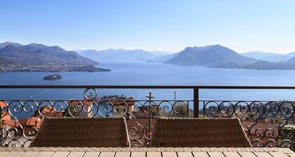 Lake View, Luxury Apartment in Someraro, Stresa - Apartment NORTH