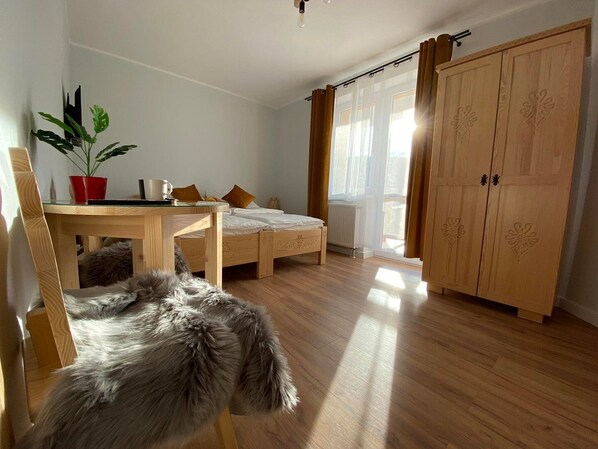 6 bedrooms, free WiFi