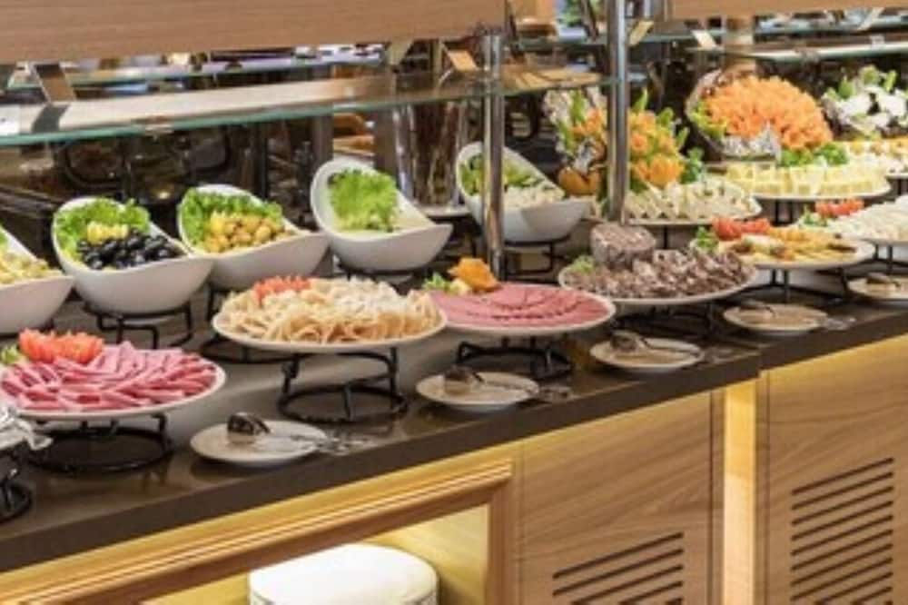 Divares Luxury Hotel