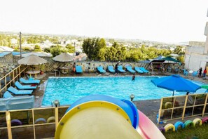 Pool - Dominion Castle Hotel (Nakuru)