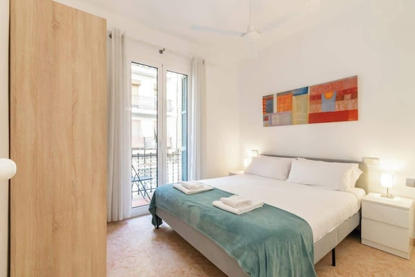 3 bedrooms, iron/ironing board, travel cot, WiFi