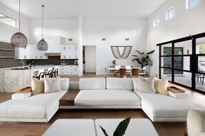 Smart TV, fireplace, video games, streaming services