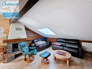 TV, fireplace - Spacious apartment in La Chapelle d'Abondance, pets allowed (La Chapelle-d'Abondance)