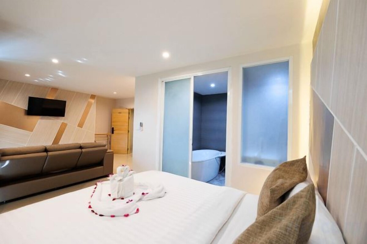 Literie de qualité supérieure, surmatelas, minibar