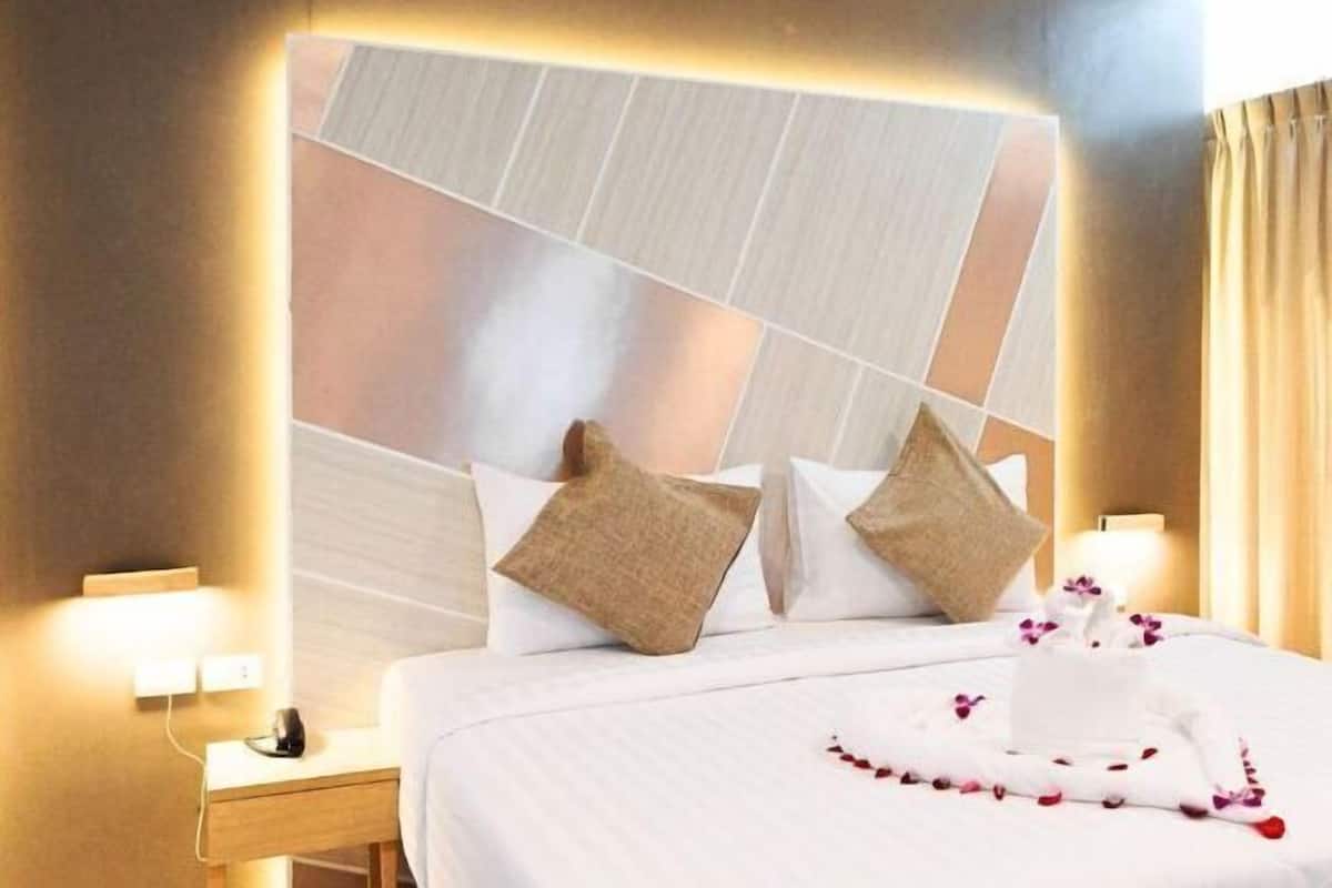 Ropa de cama de alta calidad, camas con pillow-top y minibar