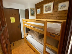 Room - Family apartment near slopes with pets allowed (La Chapelle-d'Abondance)