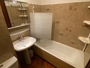 Bathroom - Family apartment near slopes with pets allowed (La Chapelle-d'Abondance)