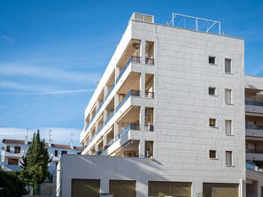 Exterior - Apartment with Pool, 150m from Beach, Parking Included (Torredembarra)