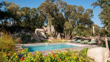 Piscine extérieure, piscine chauffée