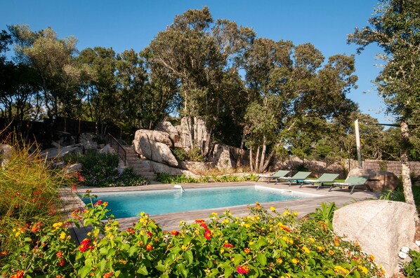 Piscine extérieure, piscine chauffée