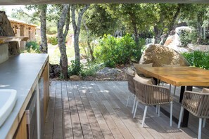 Outdoor dining - Comfortable, magnificent sheepfold, heated pool, summer kitchen (Sotta)