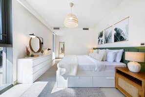 Comfort-lejlighed | 2 soveværelser, pengeskab på værelset, mørklægningsgardiner