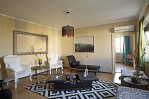 Superior Apartment | Living area | TV - Pheelia Suite by Corfuescapes (Corfu)