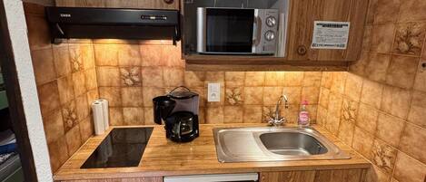 Kühlschrank, Mikrowelle