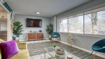 Smart TV, fireplace, offices, computer monitors