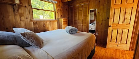 2 chambres, accès au Wi-Fi (inclus), literie fournie