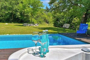 Vila Keluarga, beberapa kamar, tepi gunung (Pool Villa Abbazia Seaview) | Kolam renang pribadi