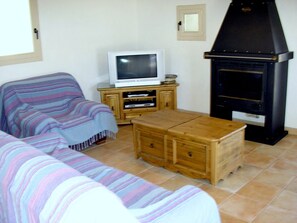 TV, peis og bordtennis