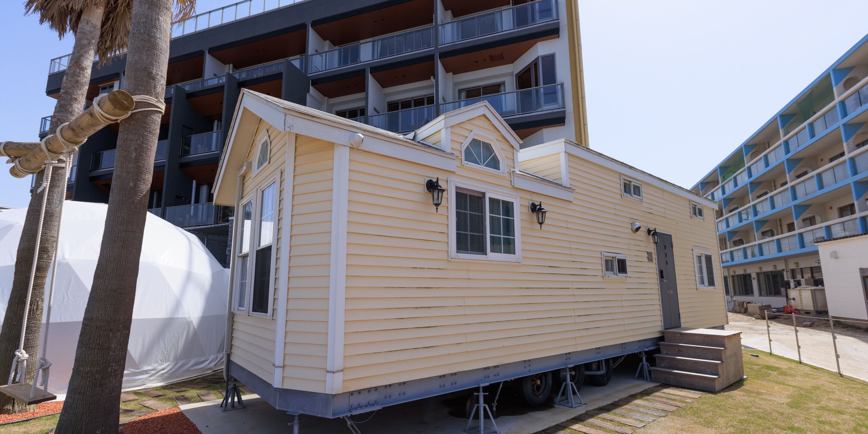 Classic Mobile Home | 1 bedroom, hypo-allergenic bedding, down comforters, in-room safe