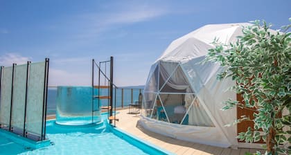 ALBAHOTELANDGLAMPING