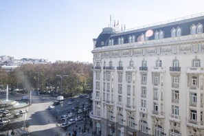 Dobbeltrom – deluxe | Byutsikt fra overnattingsstedet