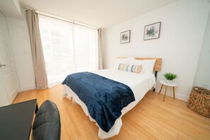 2 bedrooms, desk, iron/ironing board, free WiFi