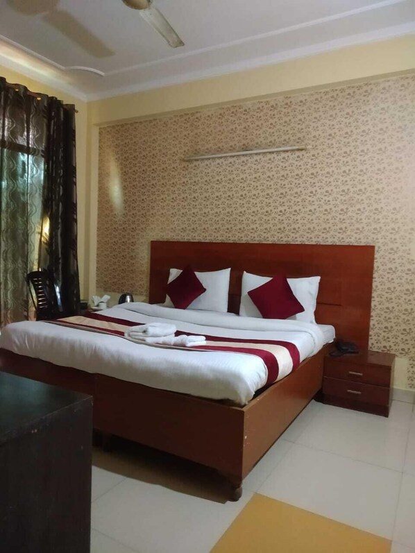 Free WiFi - Ashvin Palace (Gurugram)