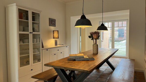 تناول الطعام