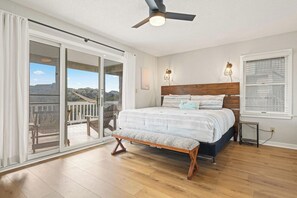 4 室のベッドルーム、アイロン / アイロン台、WiFi (無料)、ベッドシーツ