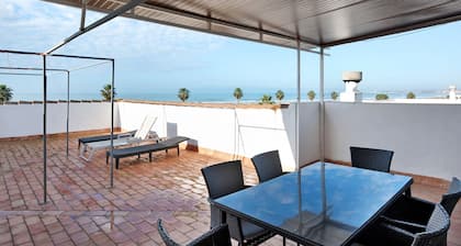 Apartment 'Atico Conil Vistas - Sólo Familias' with Sea View, Private Terraces and Wi-Fi