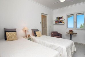 2 bedrooms, iron/ironing board, free WiFi, bed sheets - Casa Koko: Luxury & Tranquility at La Sella – Near Golf Course and Mediterranean Sea (Pedreguer)
