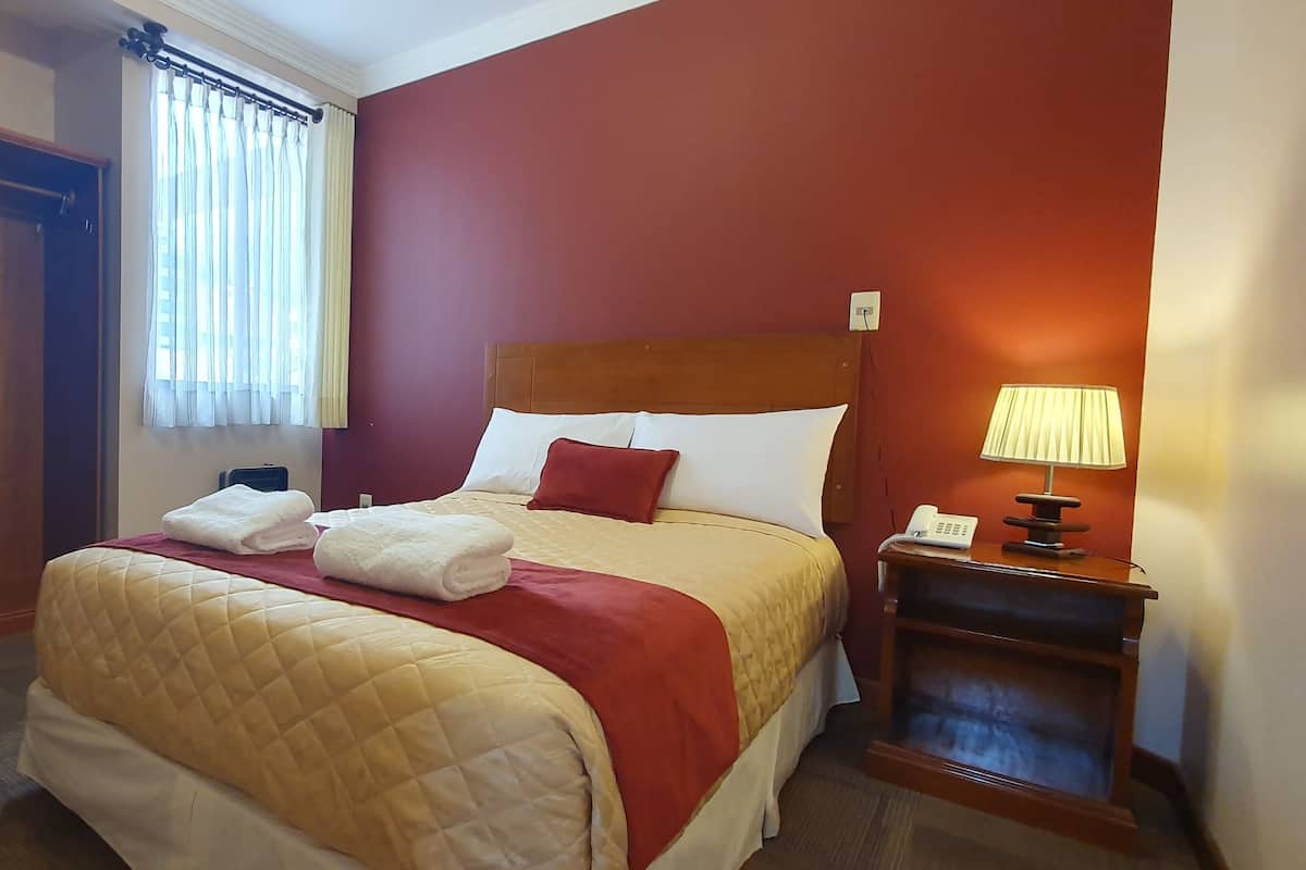 Chambre Double | Literie de qualité supérieure, couette en duvet d'oie
