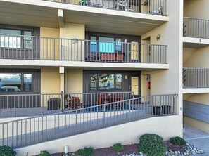 Exterior detail - Oceanside, newly renovated condo! (OCEAN CITY)