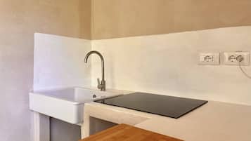 Fridge, stovetop, cookware/dishes/utensils
